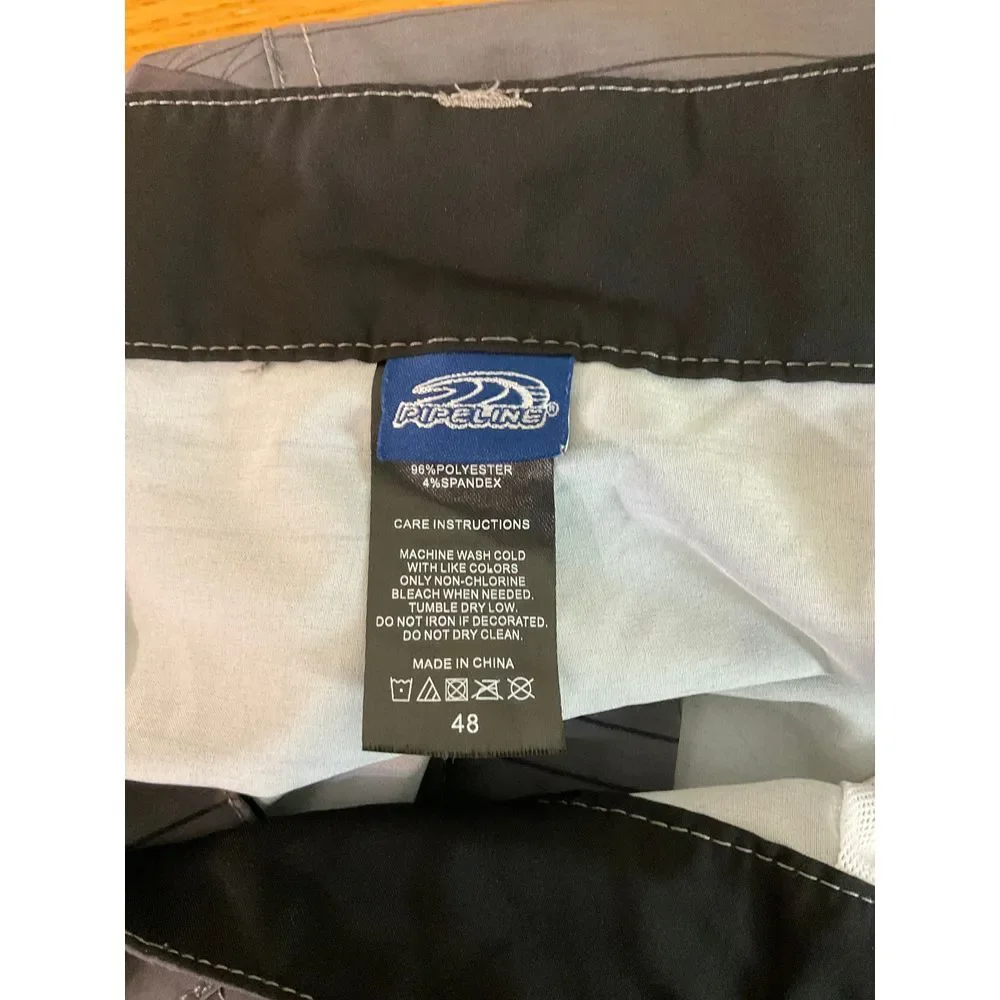 Pipe Line Shorts‎ Men's 48 Gray Leaf Print